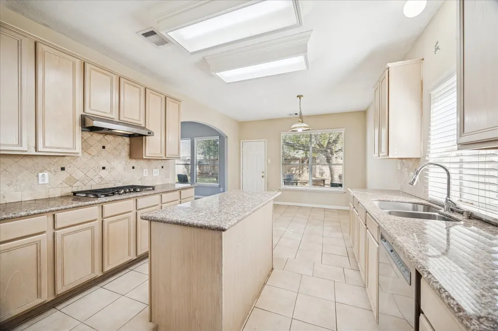17610 Forest Haven Trail Tomball, TX 77375