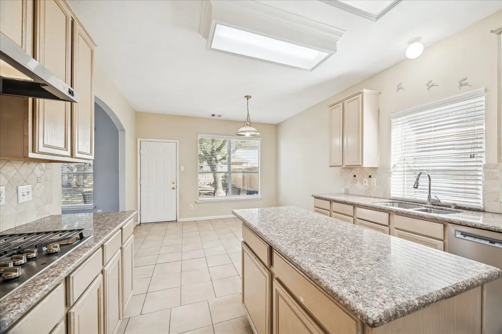 17610 Forest Haven Trail Tomball, TX 77375