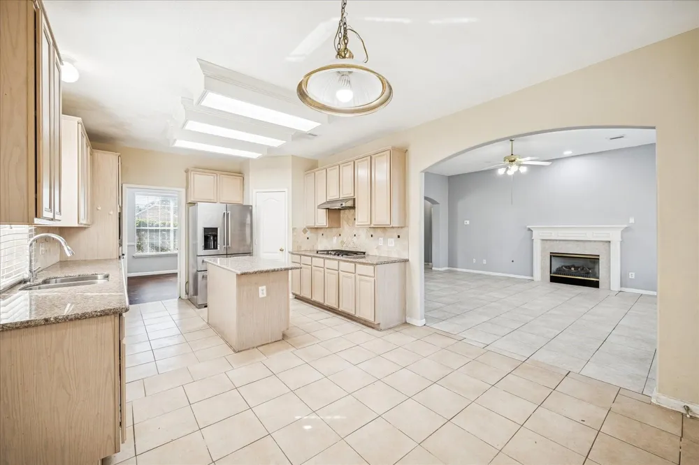 17610 Forest Haven Trail Tomball, TX 77375
