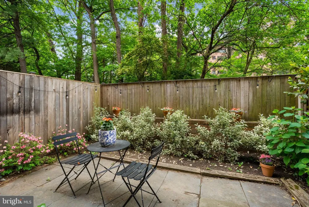 3209 SUTTON PLACE NW #C Washington, DC 20016
