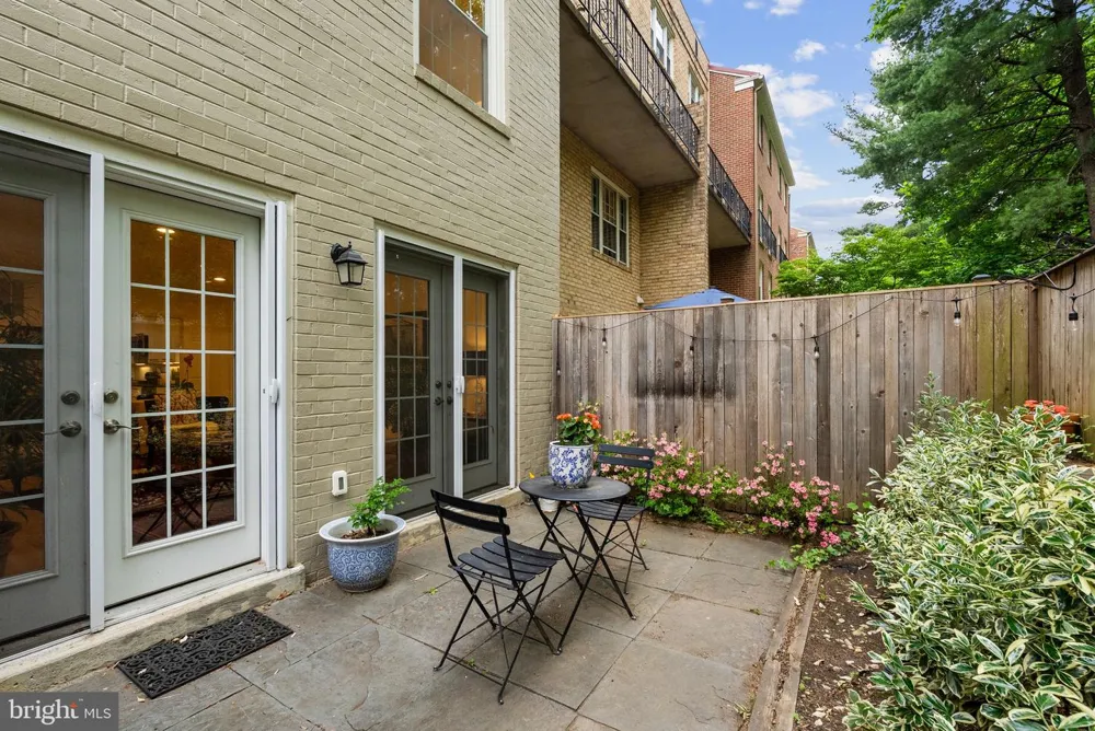 3209 SUTTON PLACE NW #C Washington, DC 20016