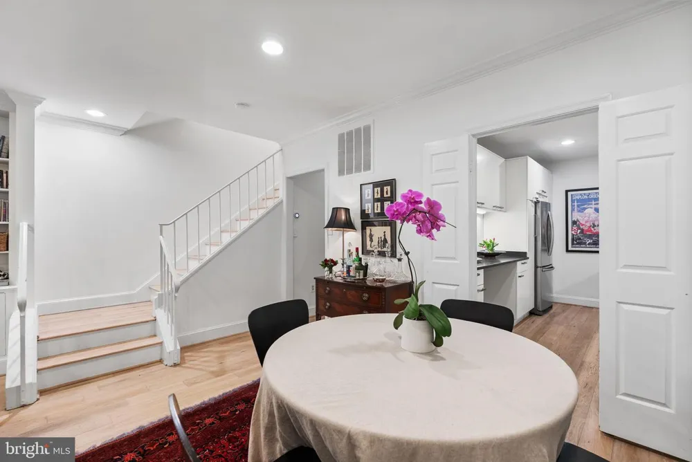 3209 SUTTON PLACE NW #C Washington, DC 20016