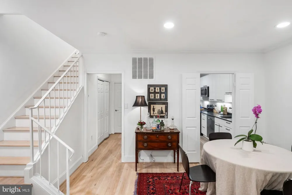 3209 SUTTON PLACE NW #C Washington, DC 20016