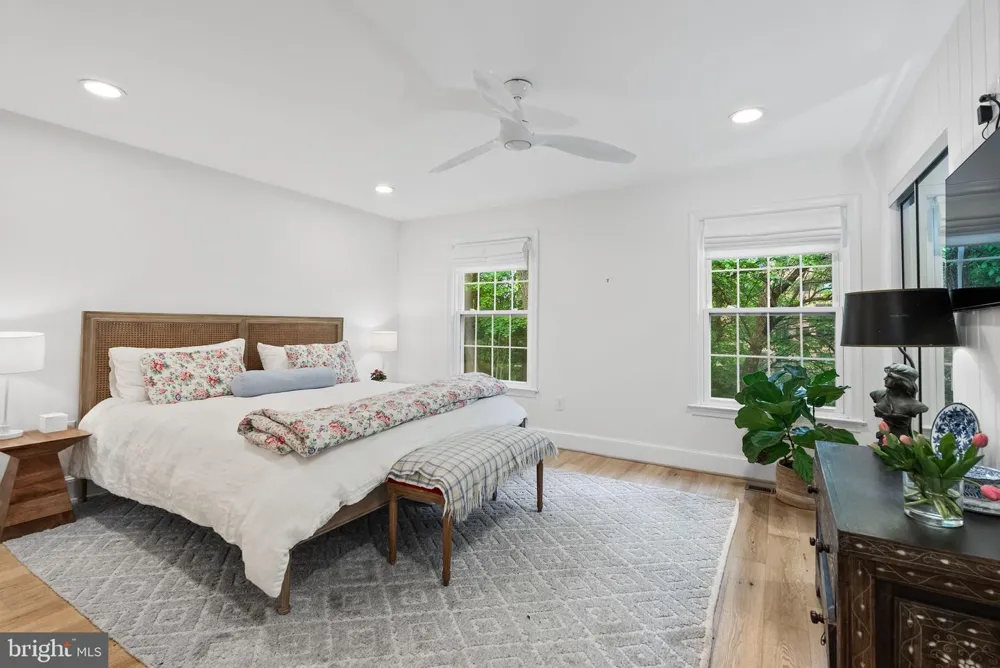 3209 SUTTON PLACE NW #C Washington, DC 20016