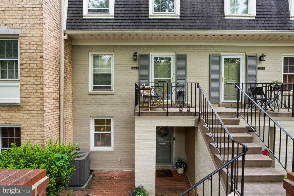 3209 SUTTON PLACE NW #C Washington, DC 20016