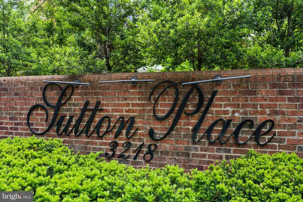 3209 SUTTON PLACE NW #C Washington, DC 20016