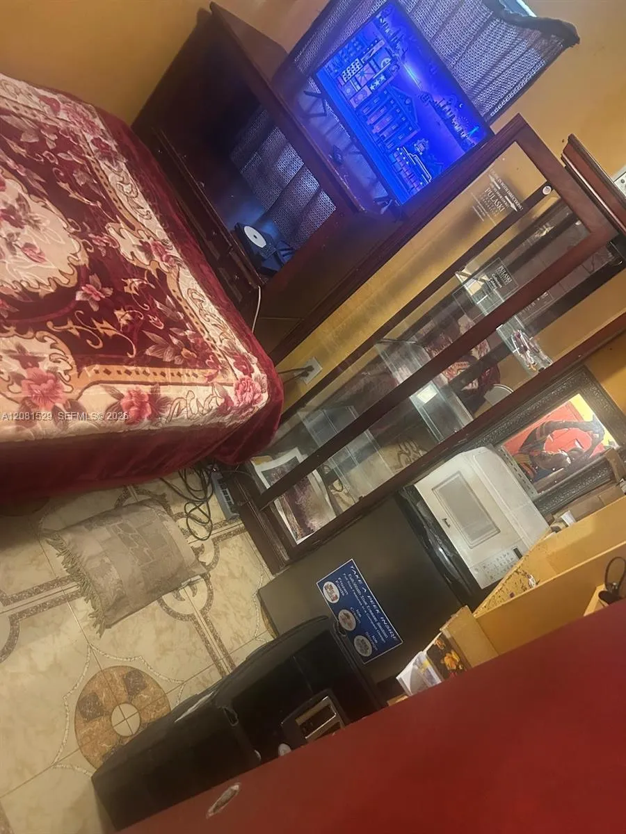 115 NW 193rd St #2 Miami Gardens, FL 33169
