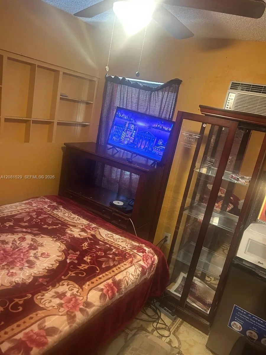 115 NW 193rd St #2 Miami Gardens, FL 33169
