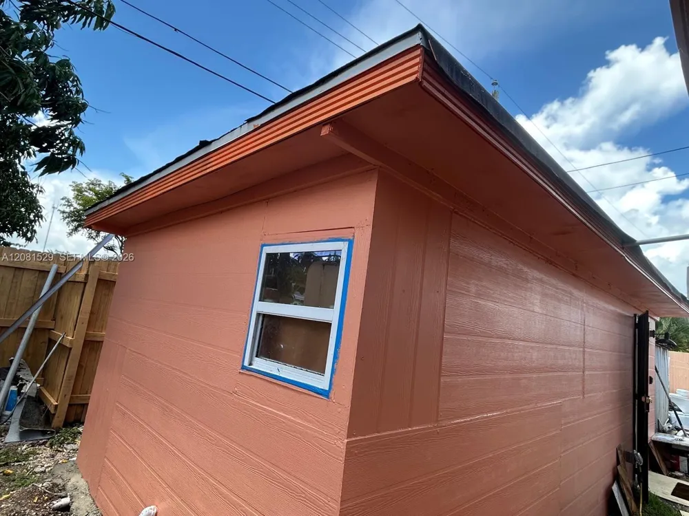 115 NW 193rd St #2 Miami Gardens, FL 33169