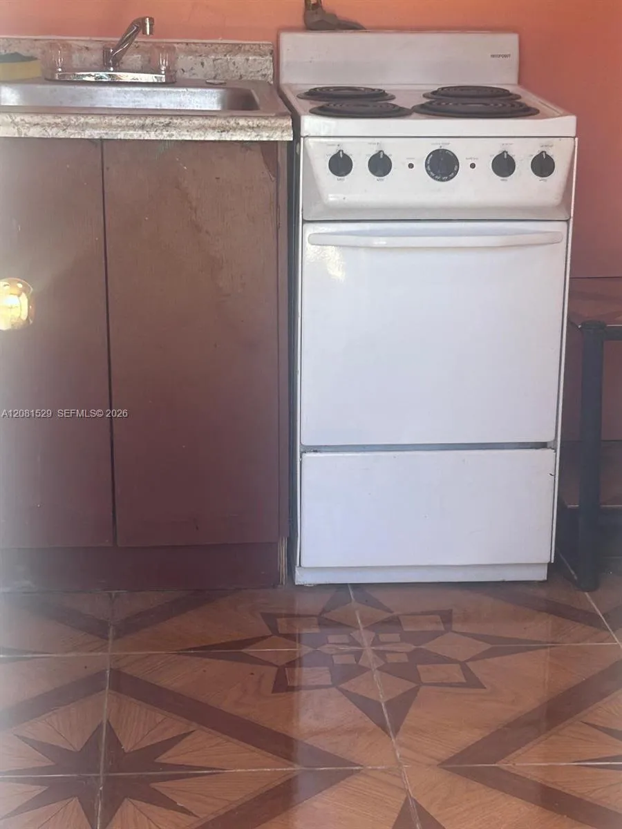 115 NW 193rd St #2 Miami Gardens, FL 33169