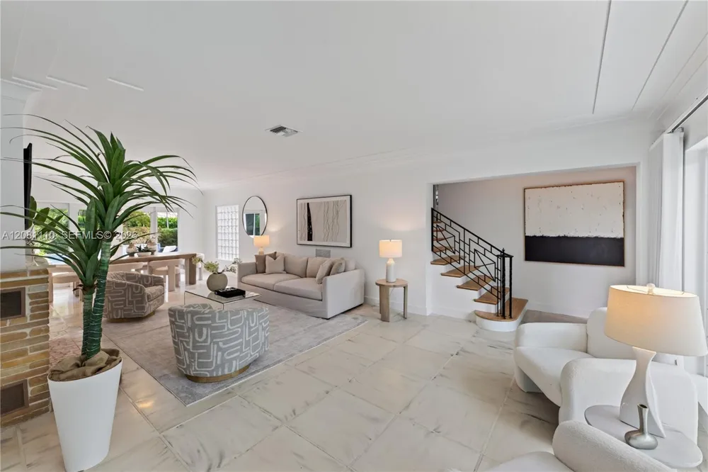 1065 NE 96th St Miami Shores, FL 33138