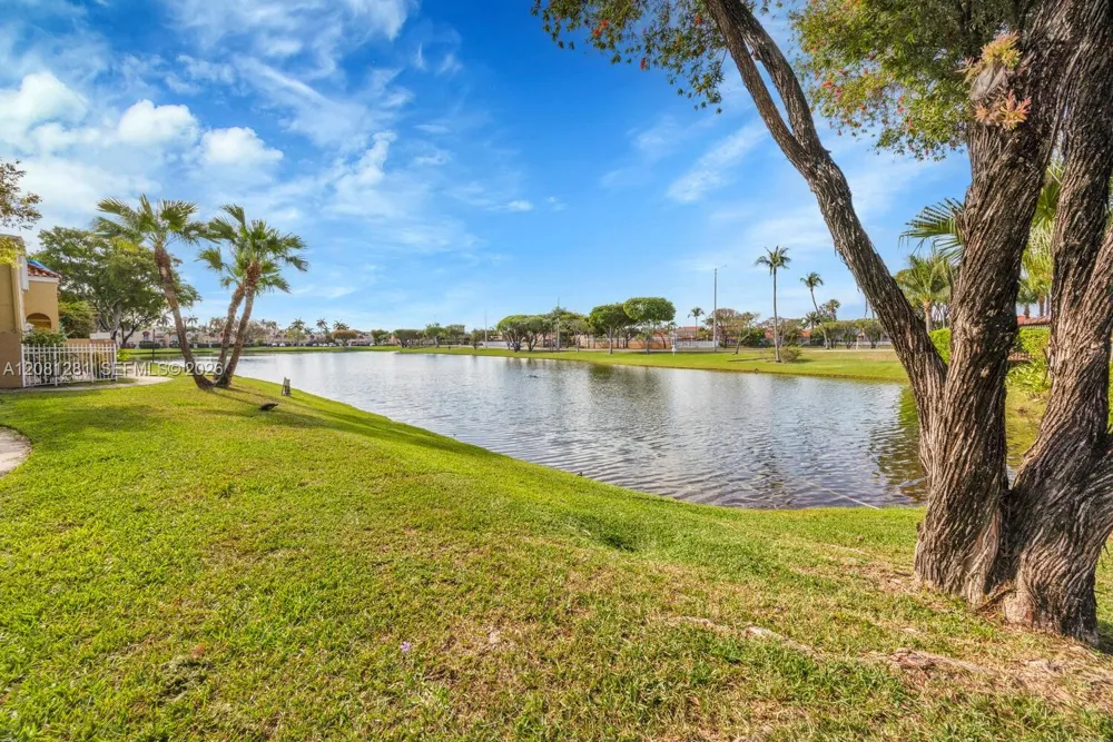 390 NW 86th Ct #803 Miami, FL 33126