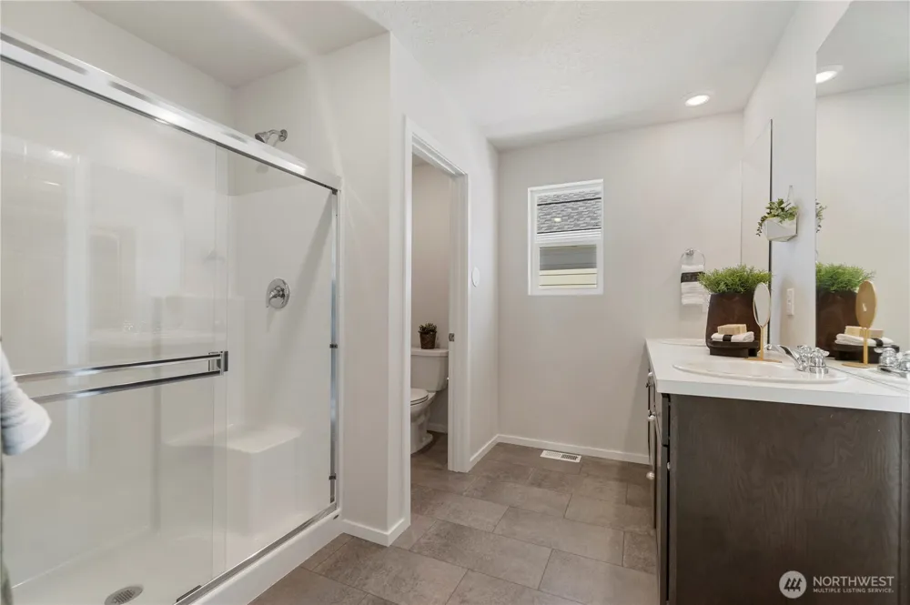 14034 179th Street E Puyallup, WA 98374
