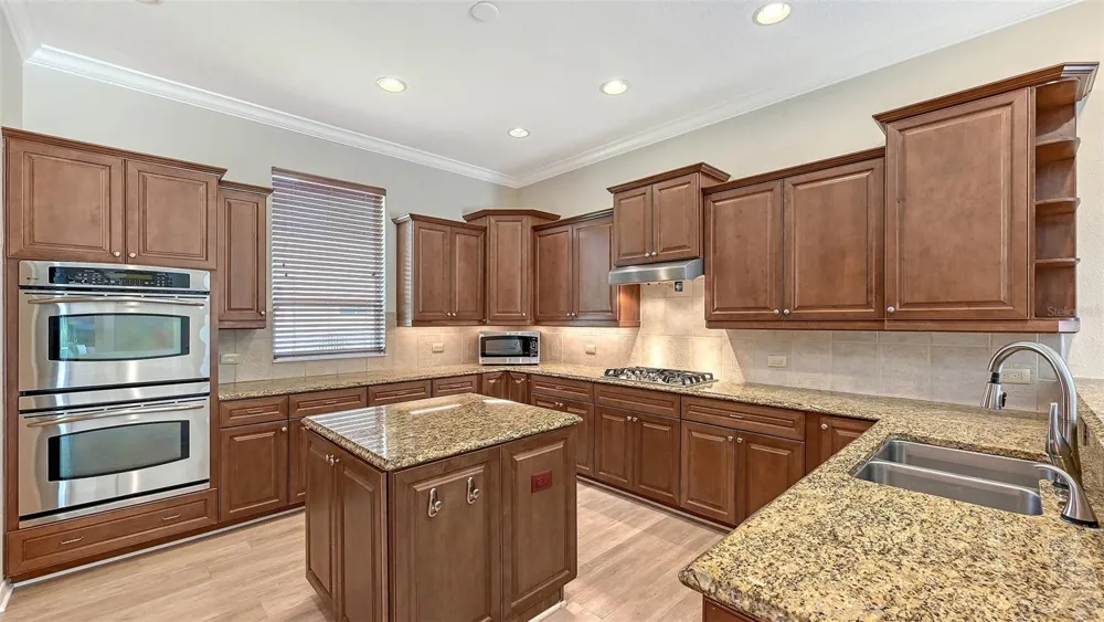 13112 PEREGRIN CIRCLE Bradenton, FL 34212