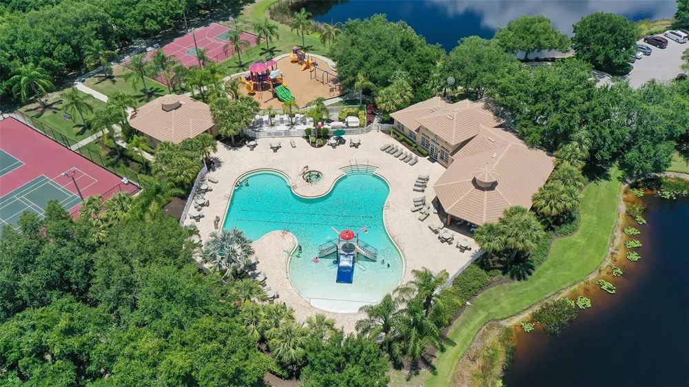 13112 PEREGRIN CIRCLE Bradenton, FL 34212