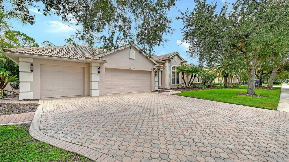 13112 PEREGRIN CIRCLE Bradenton, FL 34212