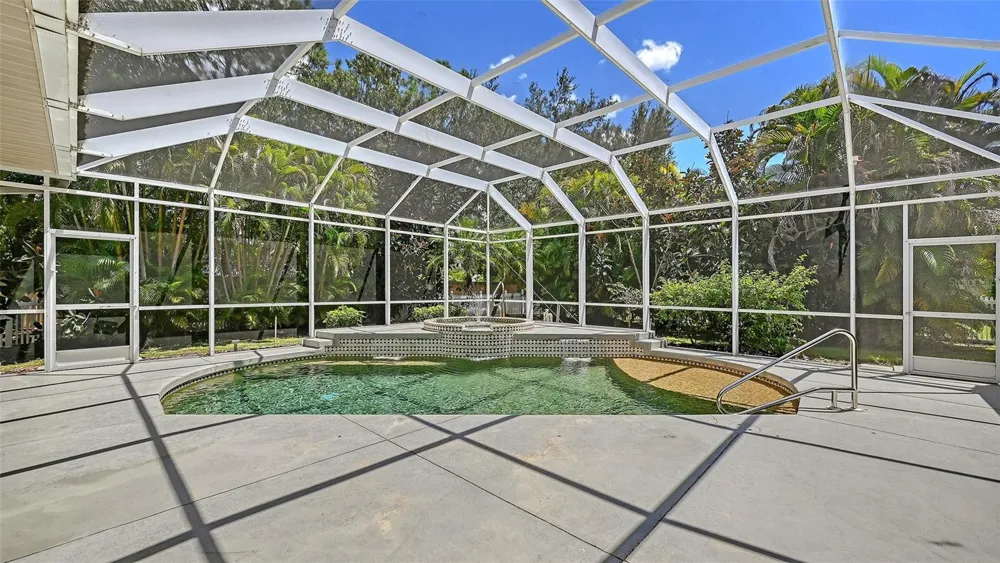 13112 PEREGRIN CIRCLE Bradenton, FL 34212