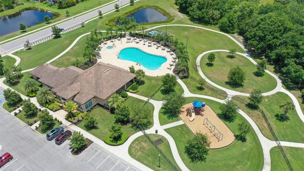 13112 PEREGRIN CIRCLE Bradenton, FL 34212