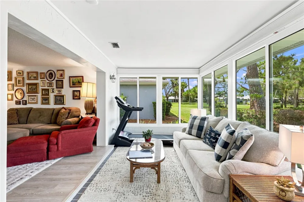 4208 CENTER POINTE LANE #27 Sarasota, FL 34233