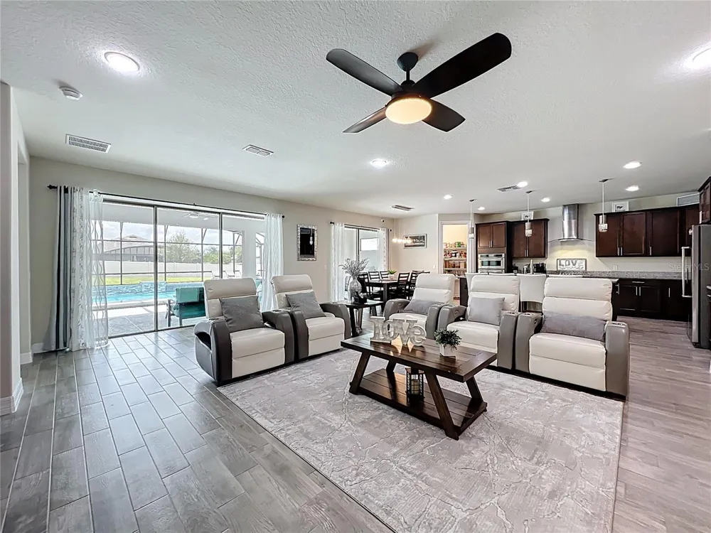 15084 CUDDY COURT Orlando, FL 32820