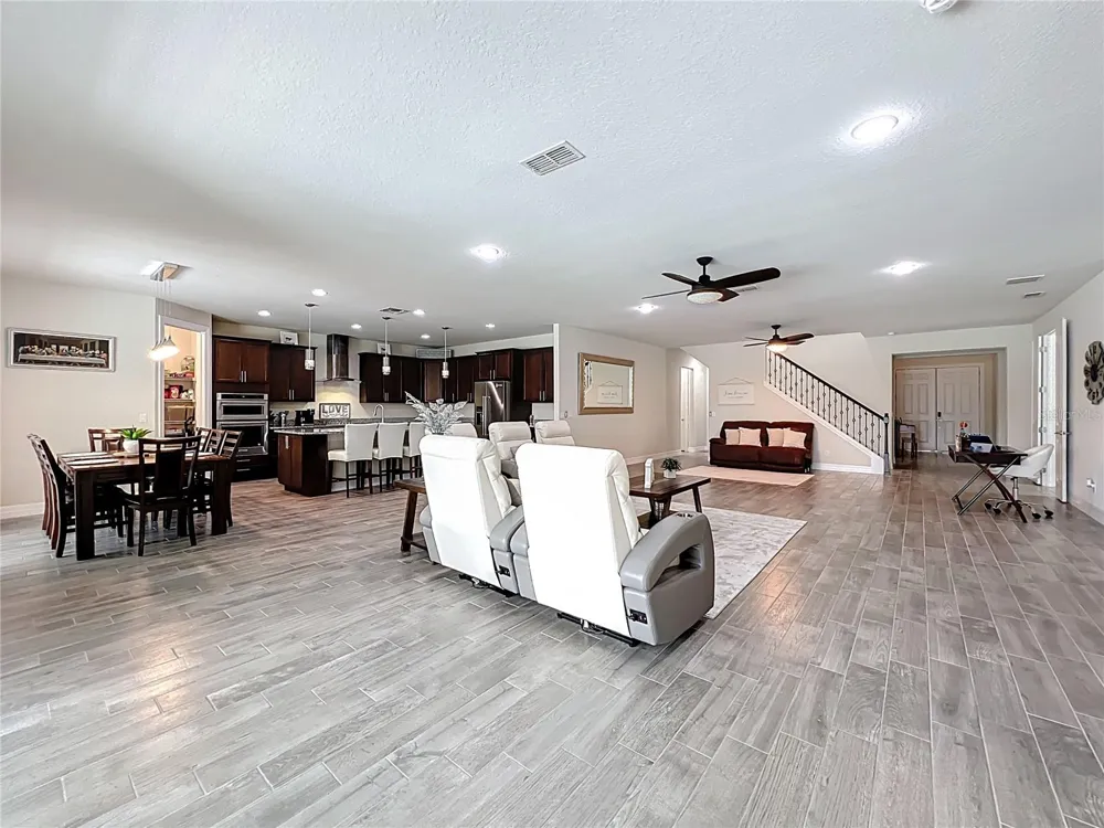 15084 CUDDY COURT Orlando, FL 32820