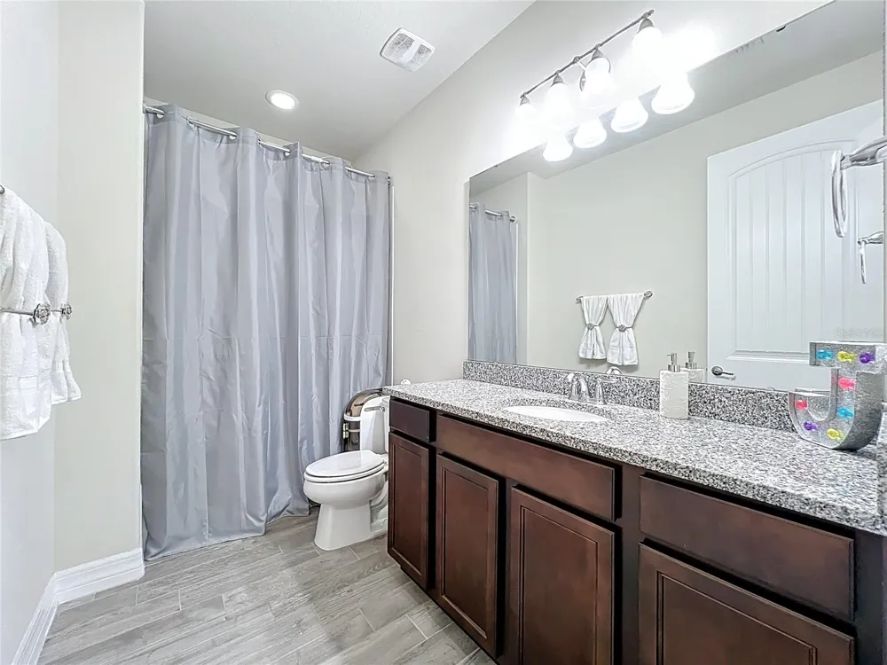 15084 CUDDY COURT Orlando, FL 32820