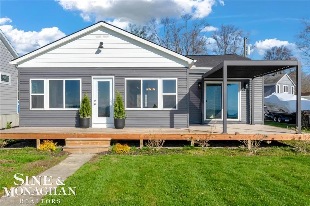47050 Land Street Chesterfield Township, MI 48047