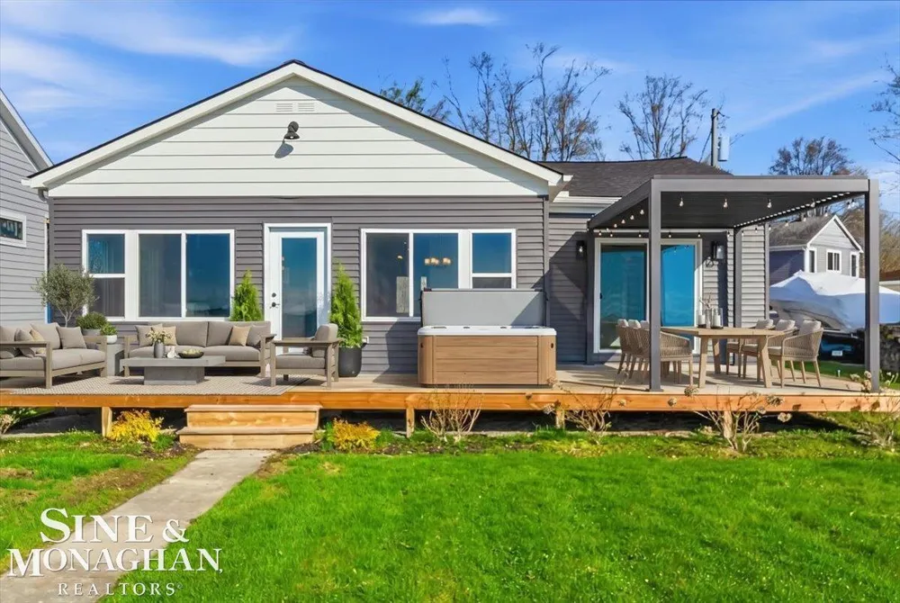 47050 Land Street Chesterfield Township, MI 48047