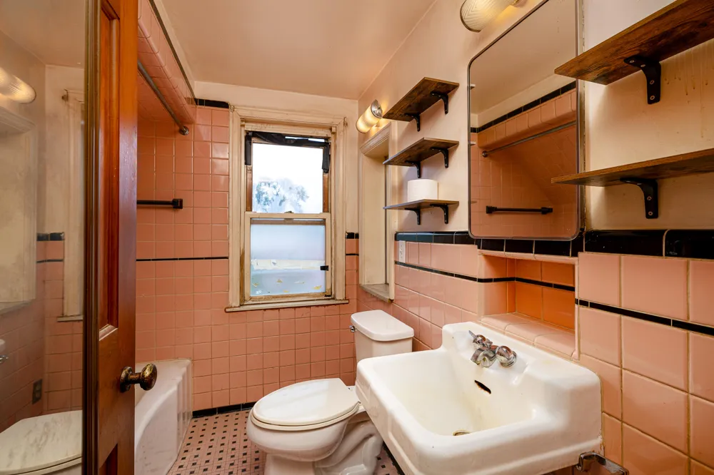 1404 Holmes Road Ypsilanti Charter Township, MI 48198