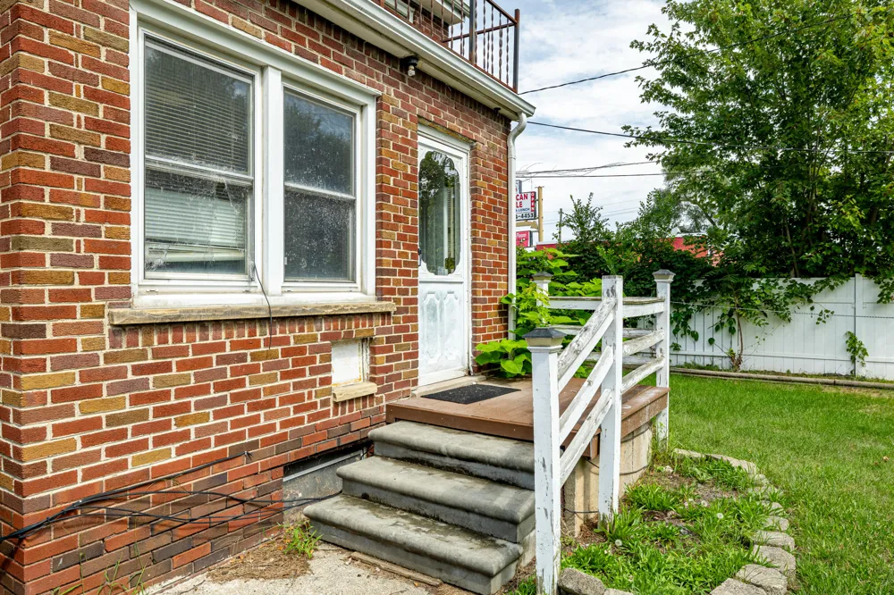 1404 Holmes Road Ypsilanti Charter Township, MI 48198