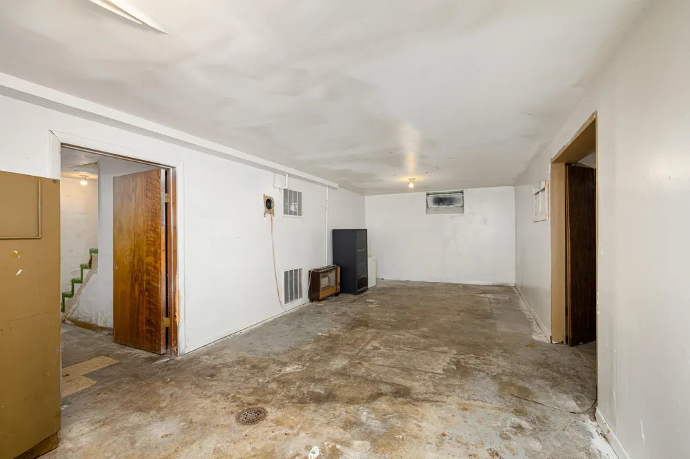 1404 Holmes Road Ypsilanti Charter Township, MI 48198