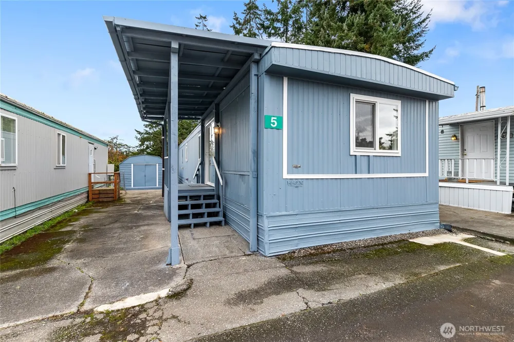 2240 Peace Portal Drive #5 Blaine, WA 98230
