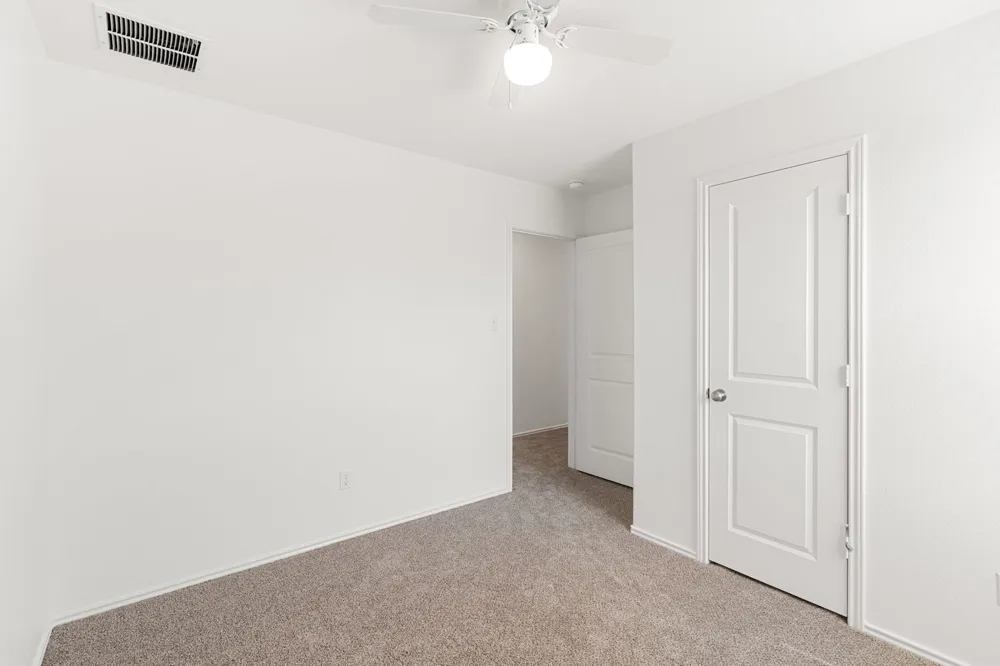 424 Marty Allen Loop Jarrell, TX 76537
