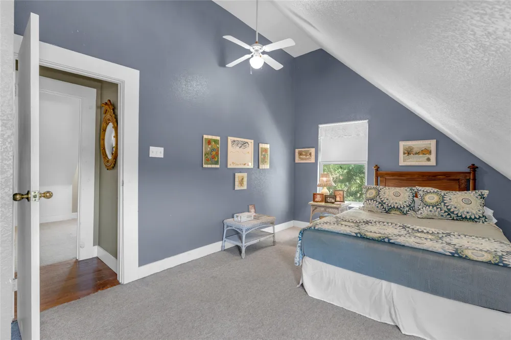 211 Riverside Drive W Llano, TX 78643