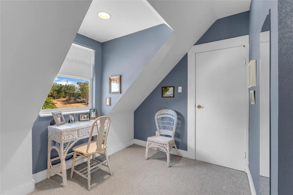 211 Riverside Drive W Llano, TX 78643