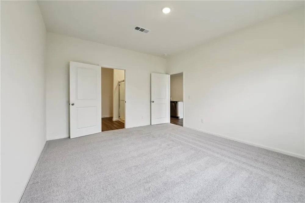 32 Crescent Boulevard Carrollton, GA 30116