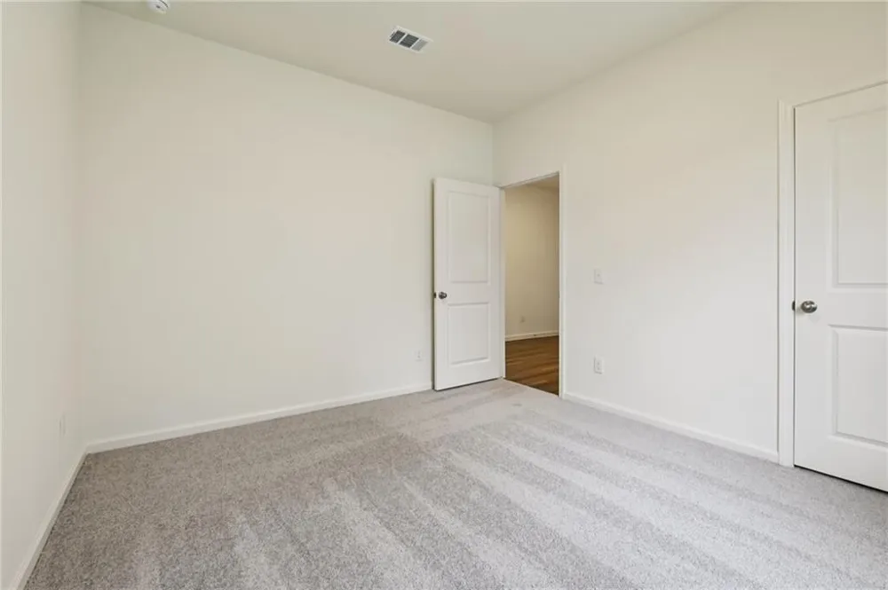 32 Crescent Boulevard Carrollton, GA 30116