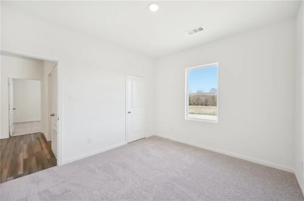 32 Crescent Boulevard Carrollton, GA 30116