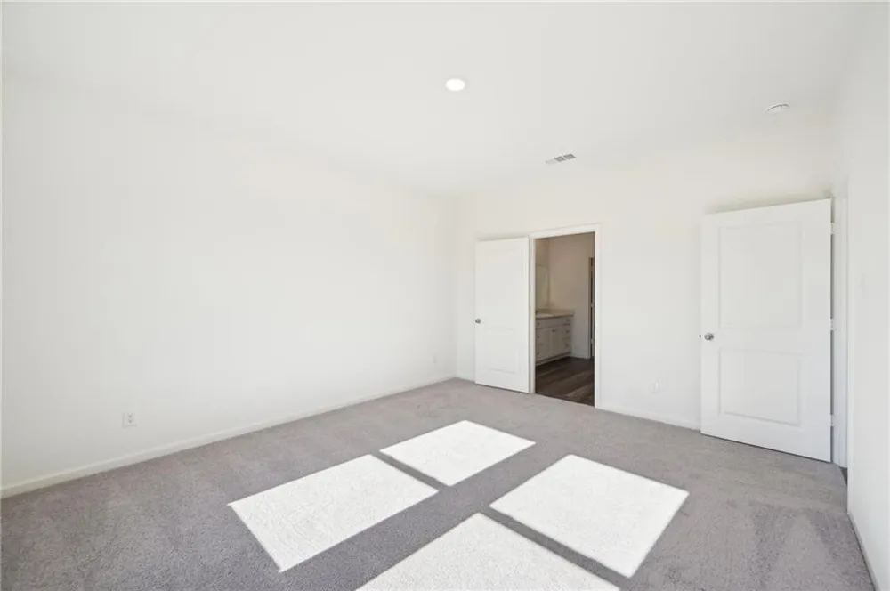 32 Crescent Boulevard Carrollton, GA 30116