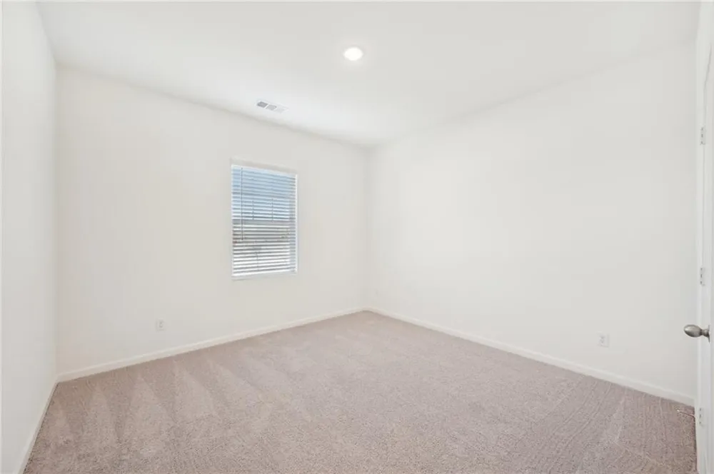 32 Crescent Boulevard Carrollton, GA 30116