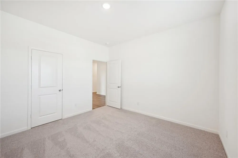 32 Crescent Boulevard Carrollton, GA 30116