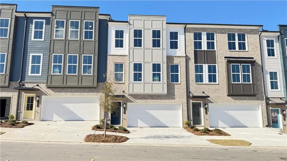 1443 Creekside Circle NW Atlanta, GA 30318