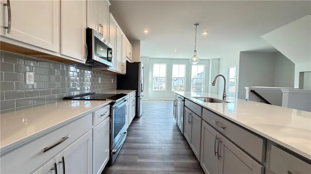 1443 Creekside Circle NW Atlanta, GA 30318