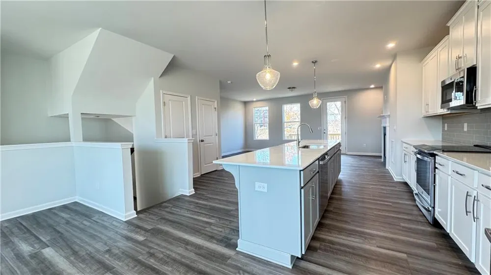 1443 Creekside Circle NW Atlanta, GA 30318