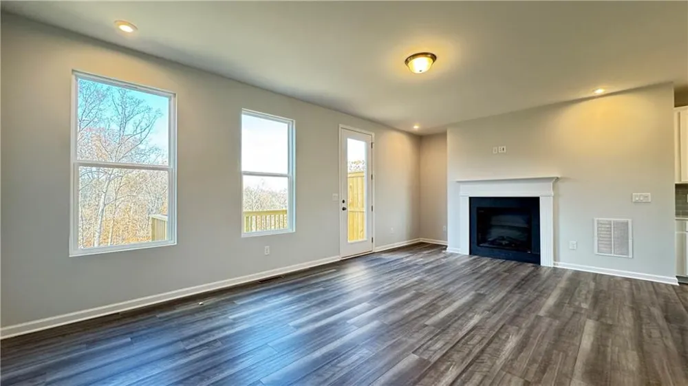 1443 Creekside Circle NW Atlanta, GA 30318