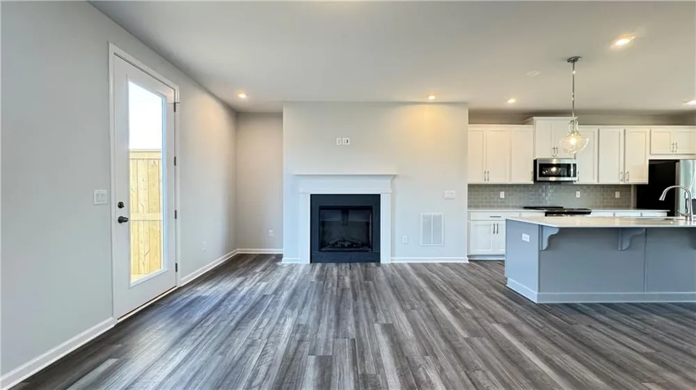 1443 Creekside Circle NW Atlanta, GA 30318