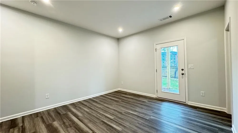 1443 Creekside Circle NW Atlanta, GA 30318