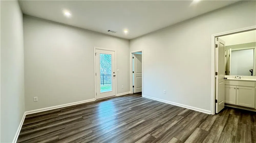 1443 Creekside Circle NW Atlanta, GA 30318