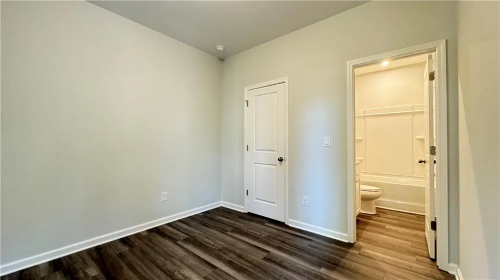 1443 Creekside Circle NW Atlanta, GA 30318