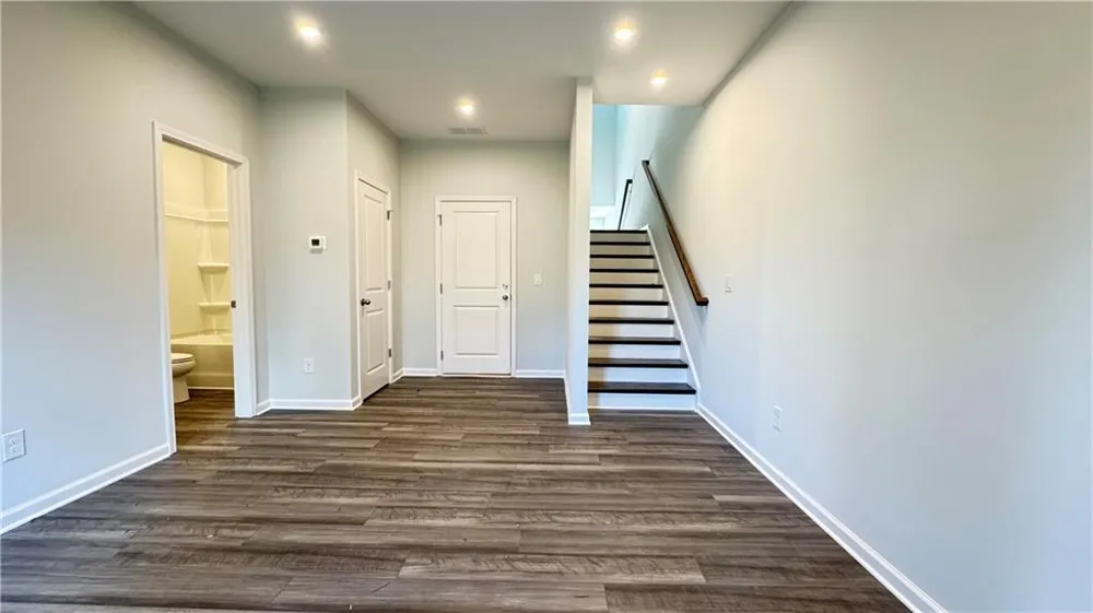 1443 Creekside Circle NW Atlanta, GA 30318